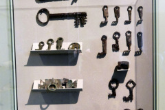 76-P1200226