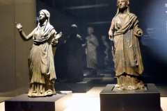85-P1200241