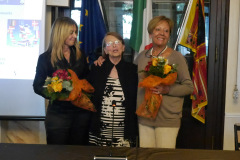 24-P1200431