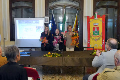 27-P1200443